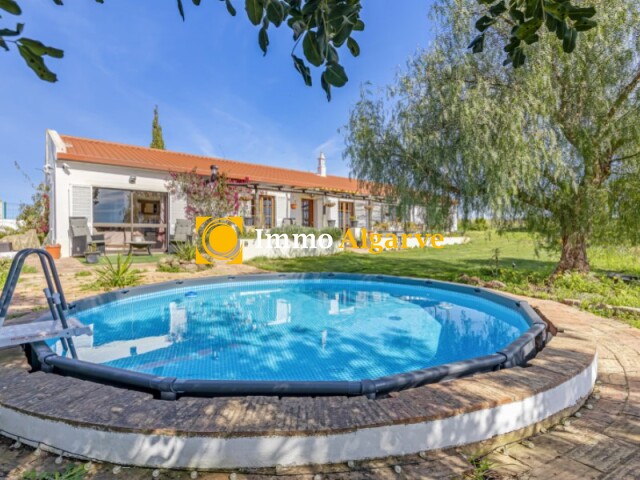 Charming 3 bedroom villa with pool and garden